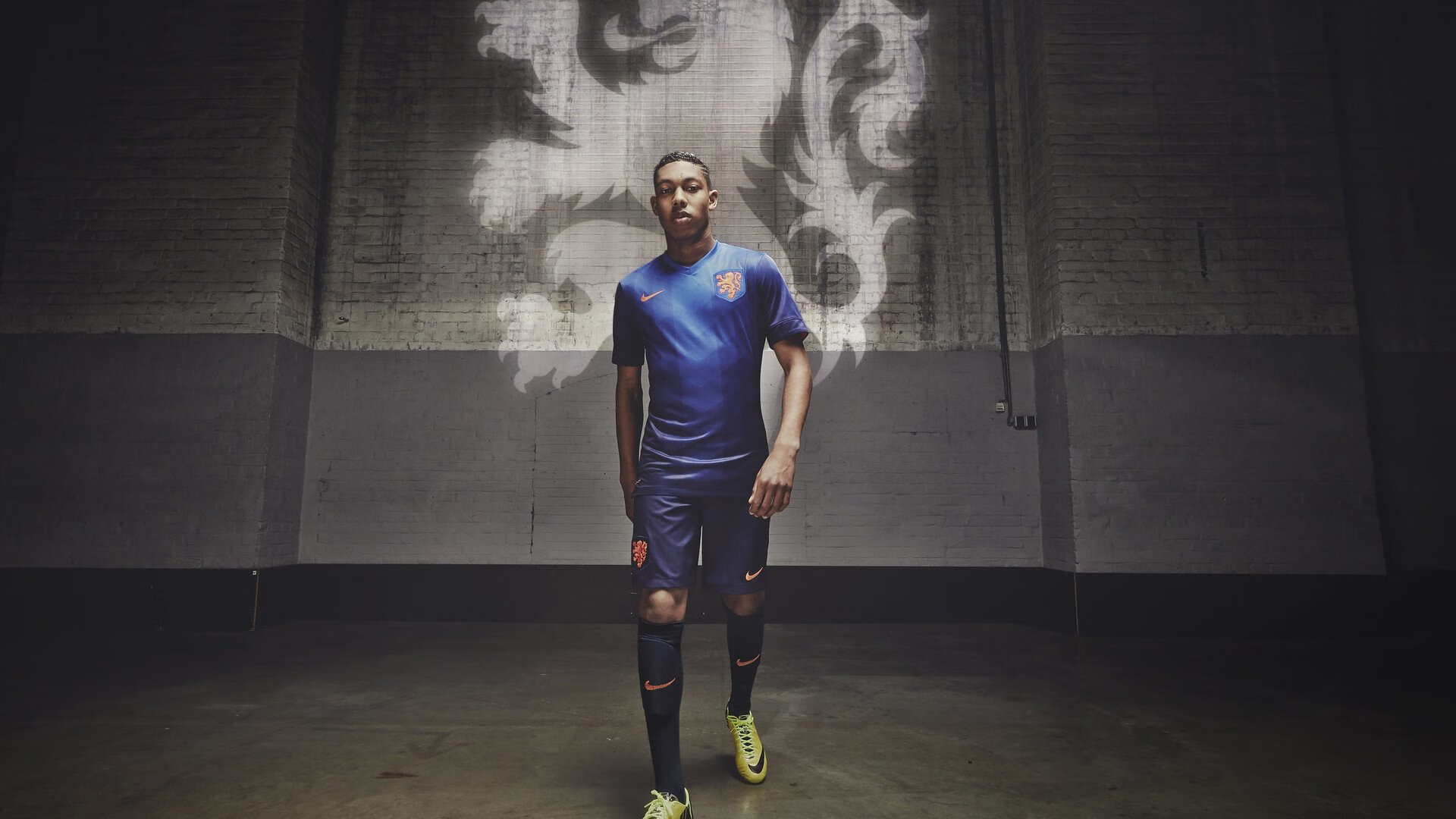 《电竞赛事直播新技术：4K画质与多角度实时切换》，电竞比赛如何投大屏直播